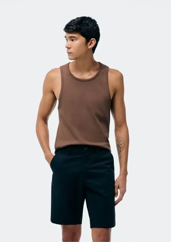 Bermuda Básica Masculina Chino Reta Em Sarja - Preto 036