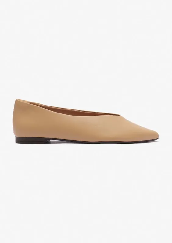 Sapatilha Slingback Tachas - Marrom 038