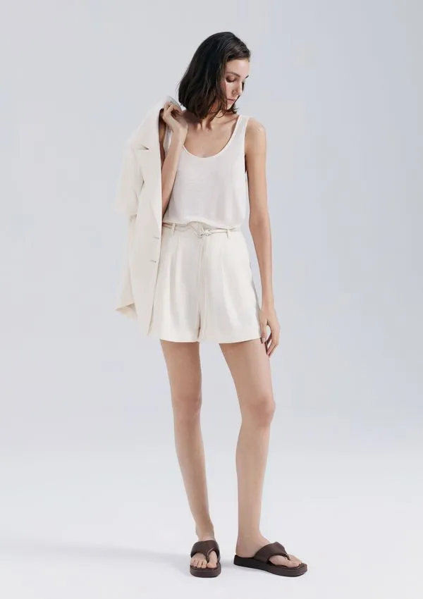 Shorts Feminino Cintura Alta Em Alfaiataria - Creme 042