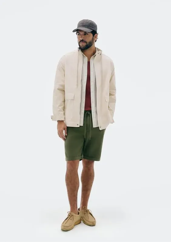 Bermuda Básica Masculina Em Sarja Com Elastano - Verde 048