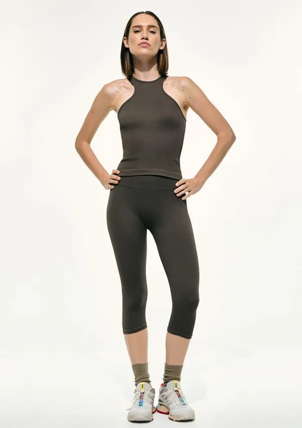 Calça Legging Capri Hering Sports + FRNC - Marrom M