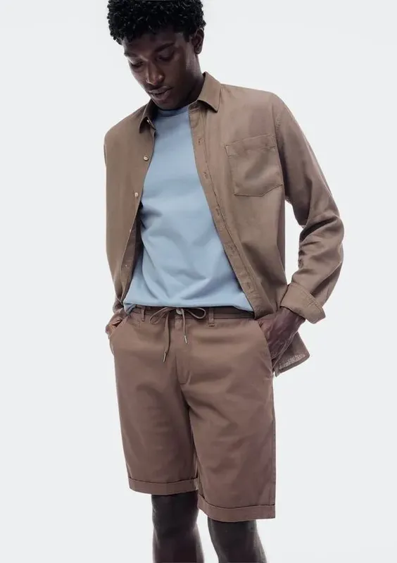 Bermuda Básica Masculina Em Sarja Com Elastano - Marrom 036