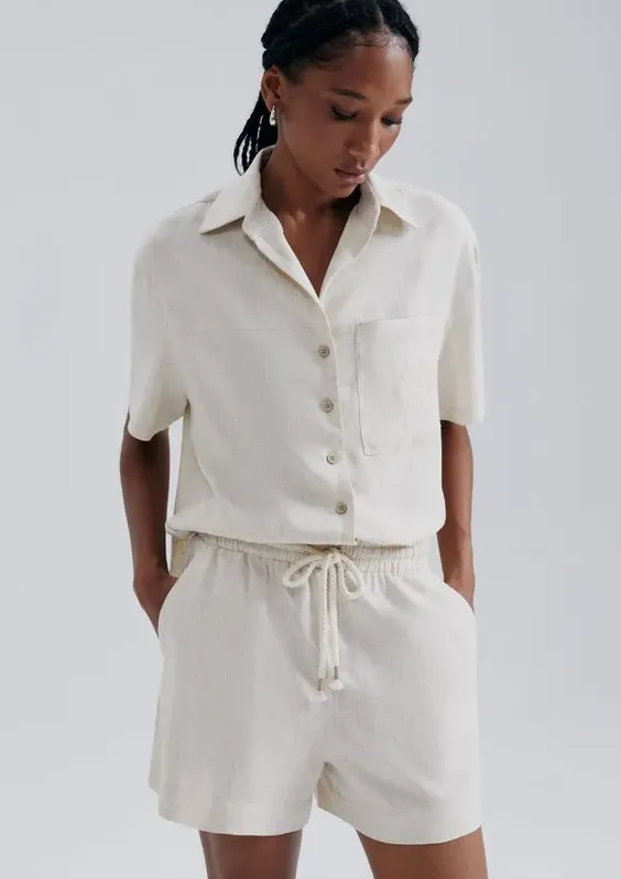 Shorts Feminino Em Viscolinho - Bege M