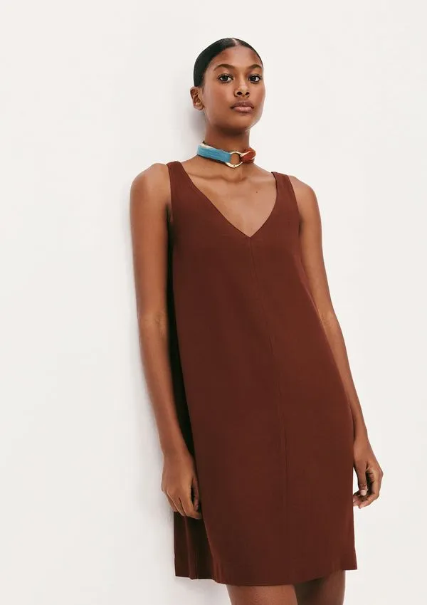 Vestido Curto Com Decote V - Marsala P