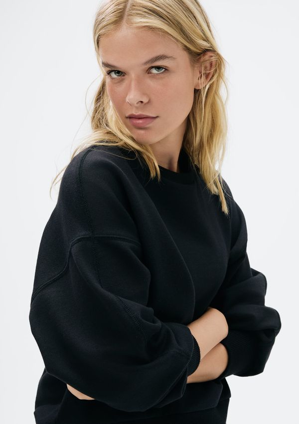 Blusão Básico Feminino Comfort Em Moletom - Preto G