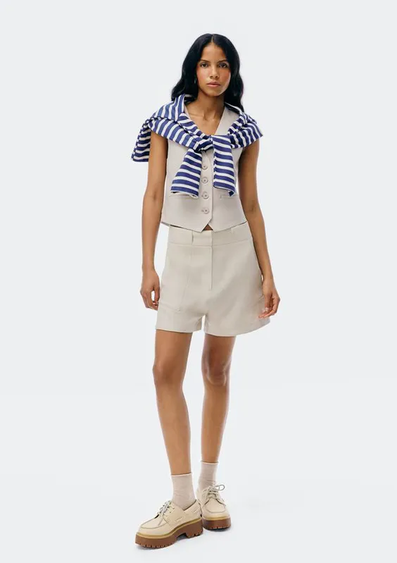 Shorts Feminino Em Alfaiataria - Cinza 038