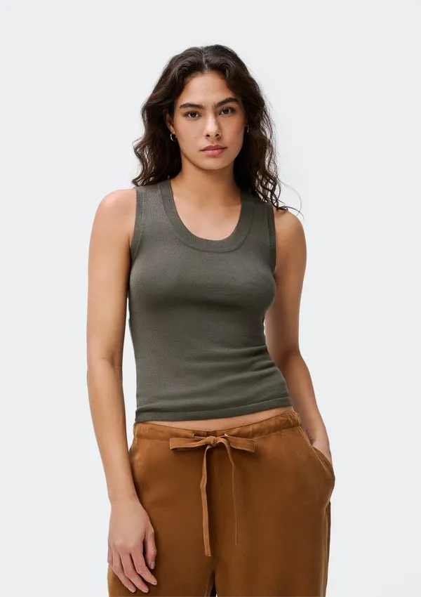 Regata Feminina Slim Decote U Em Tricô De Viscose - Cinza G