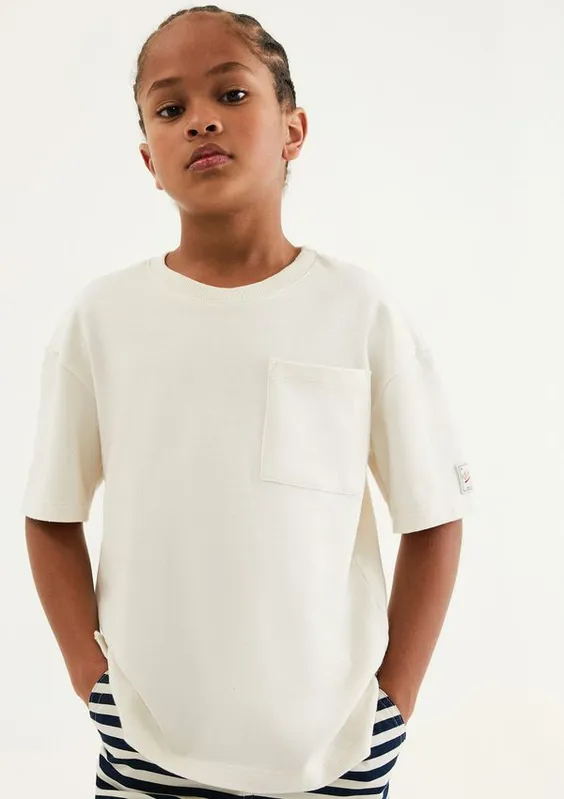 Camiseta Infantil Menino Oversized Com Bolso - Off white 008