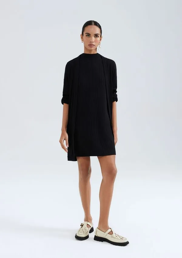 Vestido Curto Gola Alta Em Ribana - Preto P