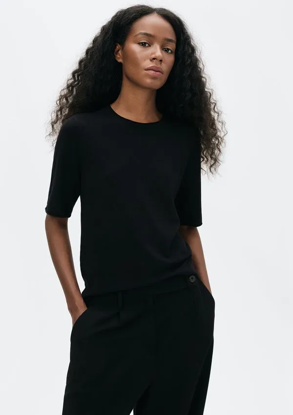 Blusa Feminina Manga Curta Em Tricô Leve - Preto XG