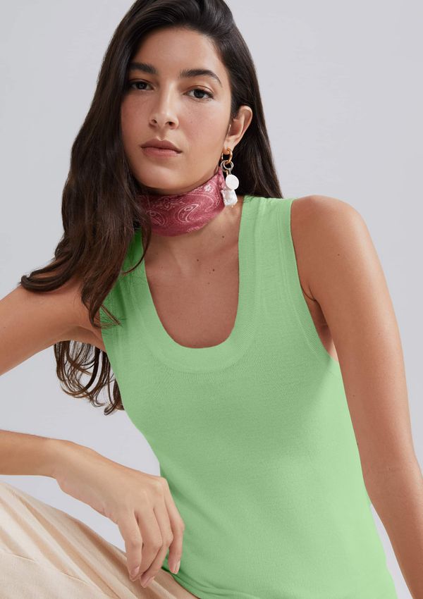 Regata Feminina Slim Decote U Em Tricô De Viscose - Verde G