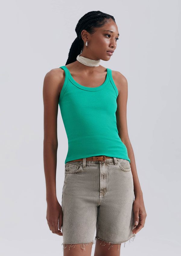 Regata Básica Feminina Slim Rib - Verde P
