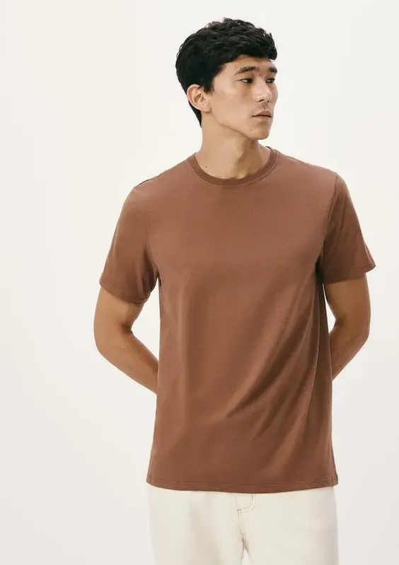 Camiseta Básica Masculina Comfort Super Cotton - Marrom P