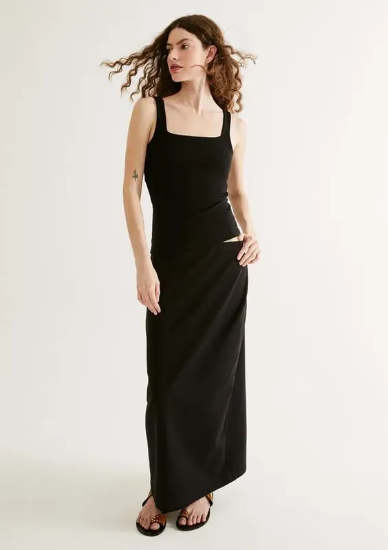 Regata Feminina Decote Quadrado Em Malha Premium - Preto XG