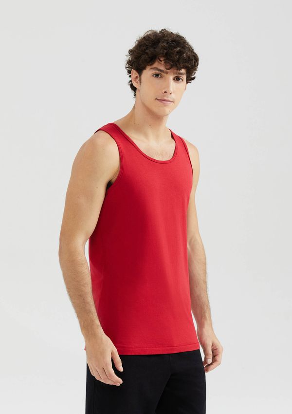 Regata Básica Masculina Slim - Vermelho XG