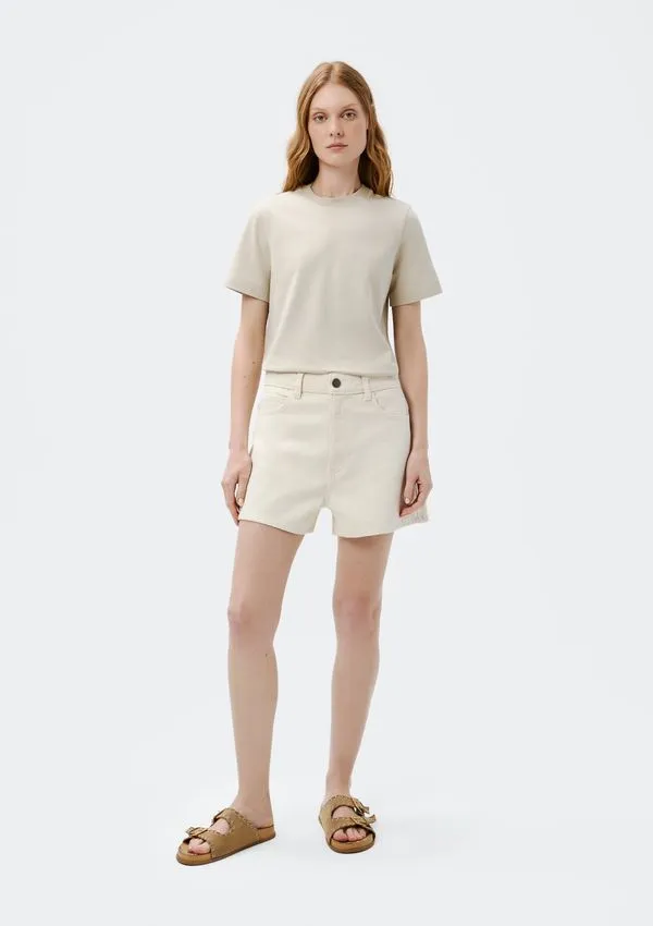 Shorts Feminino Reto De Sarja Cintura Média - Off white 042