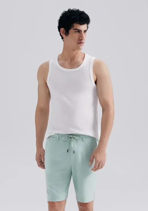 Bermuda Básica Masculina Chino Em Linho - Verde 050