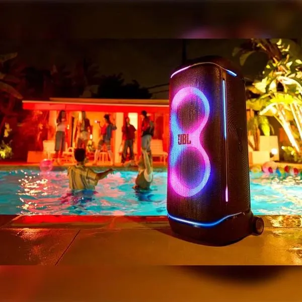 Caixa de Som PartyBox 720 800W Bluetooth USB IPX4 Preta JBL Preto / Bivolt