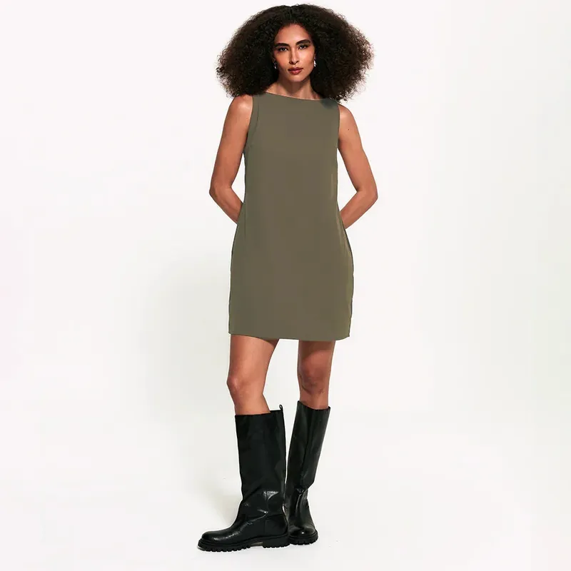 Vestido Curto Gola Canoa FutureForm® Feminino