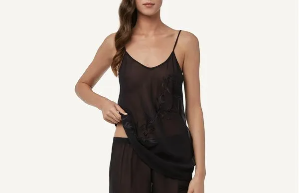 Blusa Com Bordado Floral - Preto P