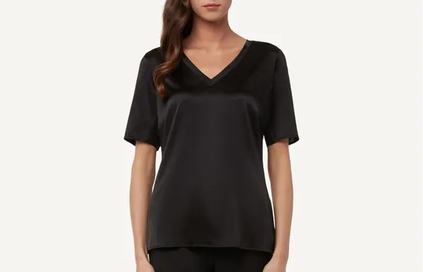 Camiseta Em Seda e Modal Manga Curta Decote Em v - Preto G