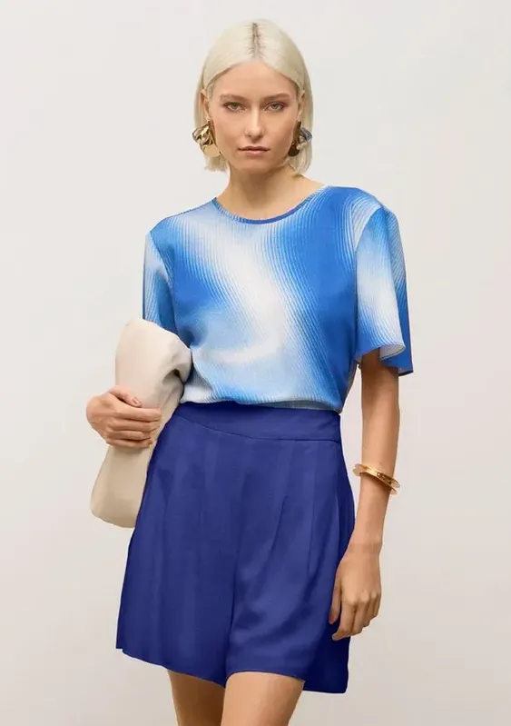 Blusa Iódice Solta Decote Careca Manga Curta Padrão Azul P