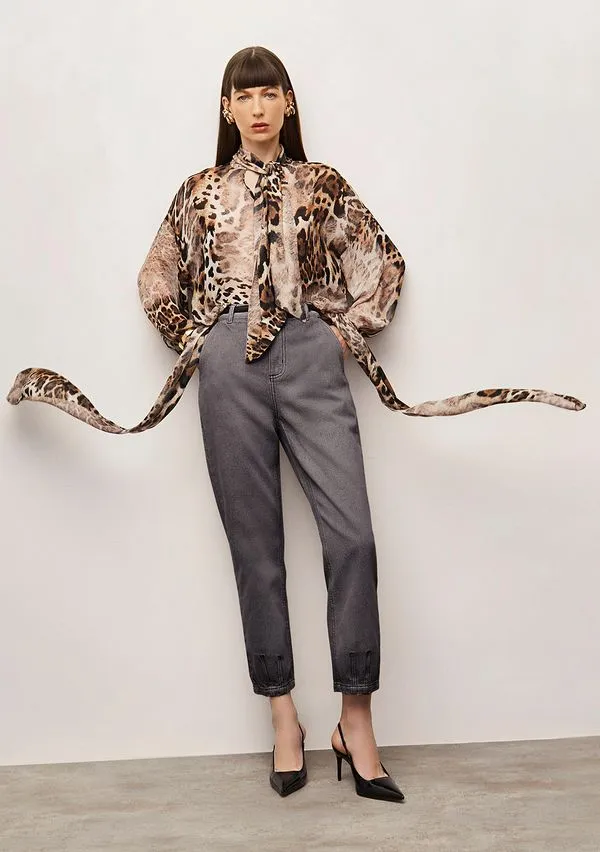 Blusa Iódice Solta Gola Alta Manga Longa Cropped Marrom G