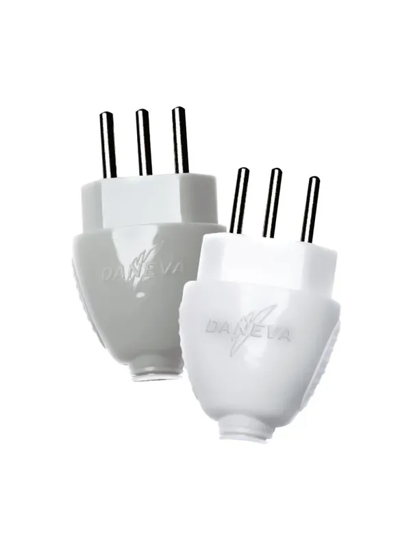 Plugue Desmontavel Daneva 2p+t Ate 10a Sortida Ref1591