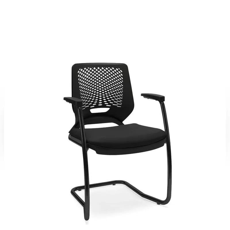 Cadeira Office Plaxmetal Fixa, Aproximação Beezi, Base Preta Em S, Com Braços, Couro