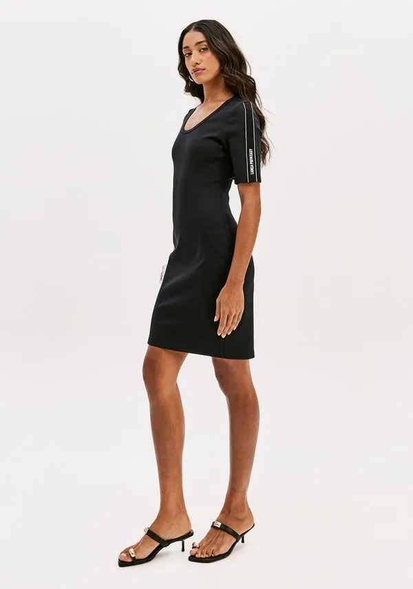 Vestido Curto Com Manga Curta Preto P