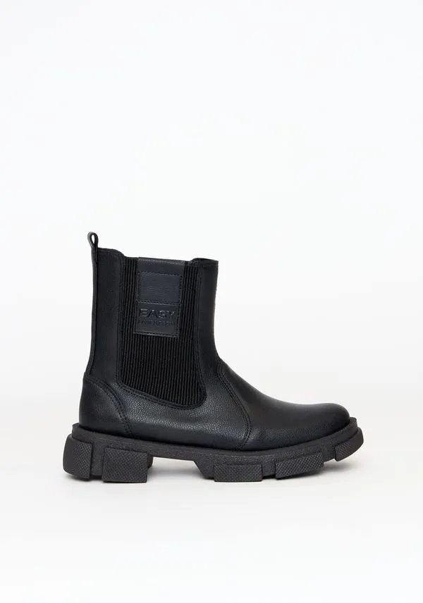 Bota Chelsea Tratorada Com Etiqueta Preto 35