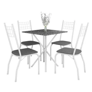 O Conjunto de Mesa Quadrada Brisa com 4 Cadeiras Estofadas Fabone Branco