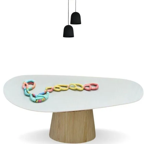 Mesa De Jantar Cone Oval Orgânica 160x90cm