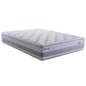 Cama Box Casal Herval Vitalle com Revestimento em Tecido Poliéster, Laterais com Bordado Matelassê e Colchão com Molas Maxpring Cinza