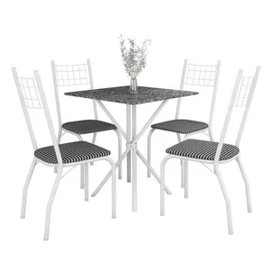 O Conjunto de Mesa Quadrada Brisa com 4 Cadeiras Estofadas Fabone Branco