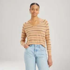 Blusa Levi's® Petal Gola V Manga Longa Bege - S USA | P BR