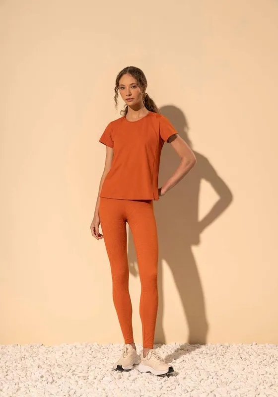 Blusa De Mangas Curtas Com Proteção Solar Move MARROM TERRACOTA P
