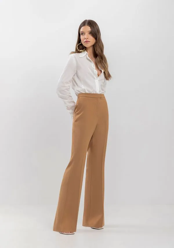 Calça Flare Em Alfaiataria Com Bolsos E Cintura Média MARROM ESPERADO G