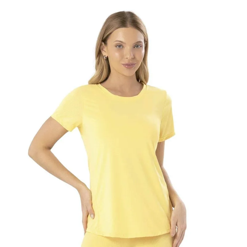 Camiseta Selene Com Microfuros Nas Costas Feminino