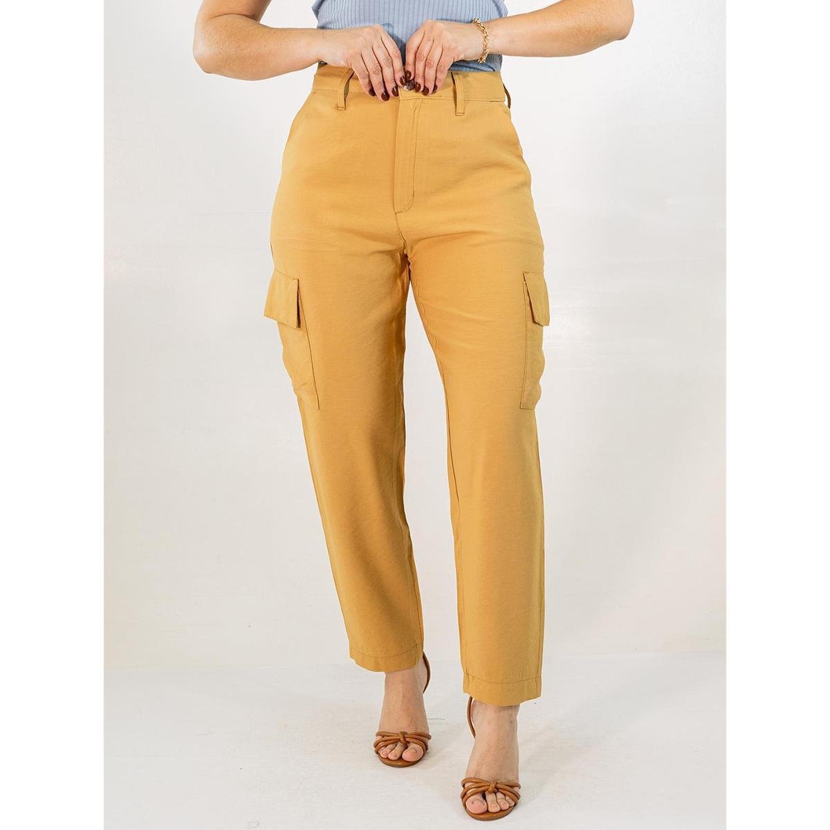 Calça Feminina Mom Bolso Cargo Alfaiataria Viscose Anticorpus