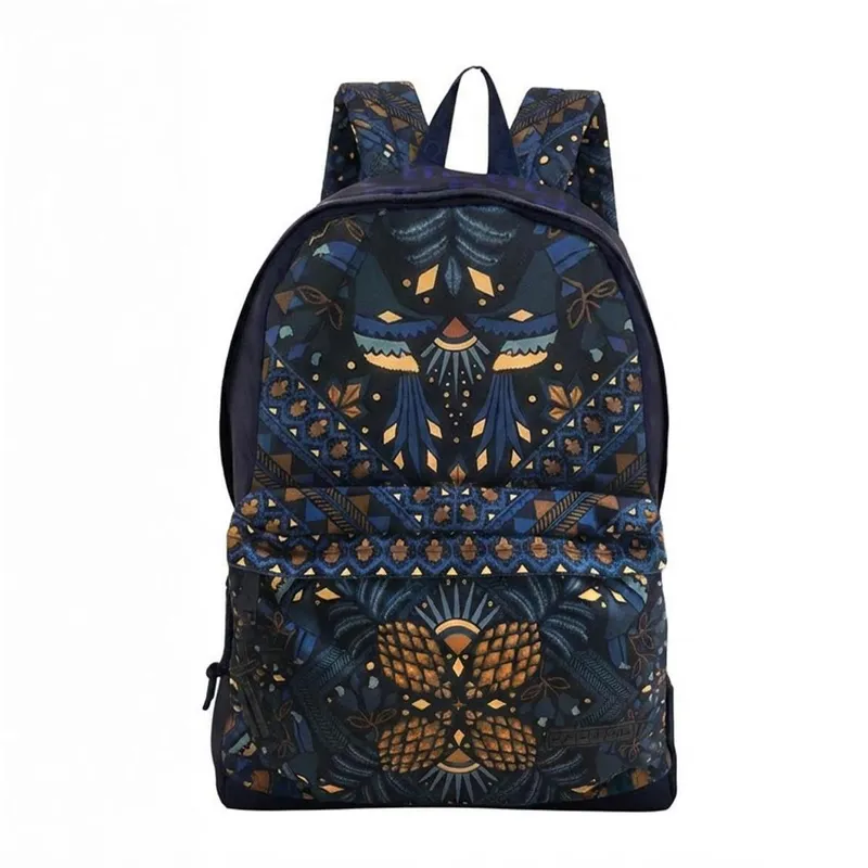 Mochila Farm Xodó Lenço Magia Estampa Original 19 litros