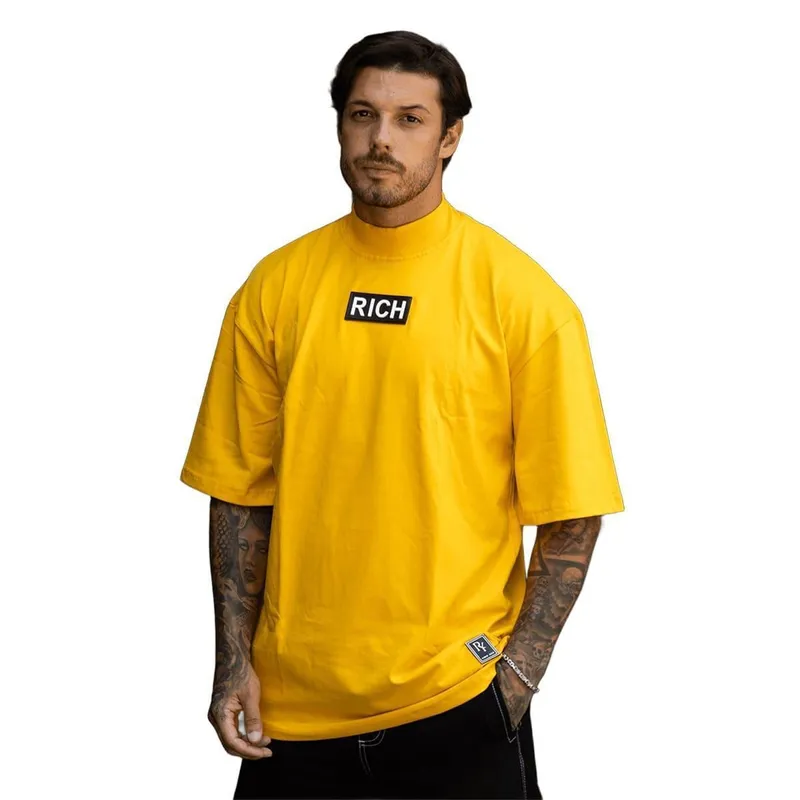 Camiseta Oversized Gola Alta Black White Streetwear Confortavel Masculina Amarelo