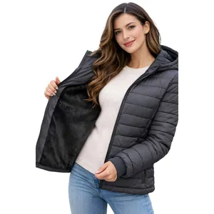 Jaqueta Feminina Impermeável Puffer Industrie Peluciada com Capuz e Isolamento para o Frio e Chuva