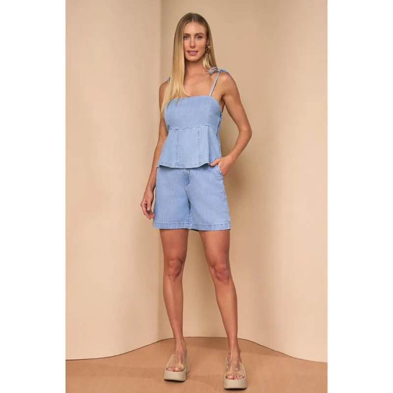 SHORTS PIN UP LADO AVESSO JEANS AZUL CLARO