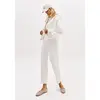 Calça Carrot Cintura Alta Bolsos