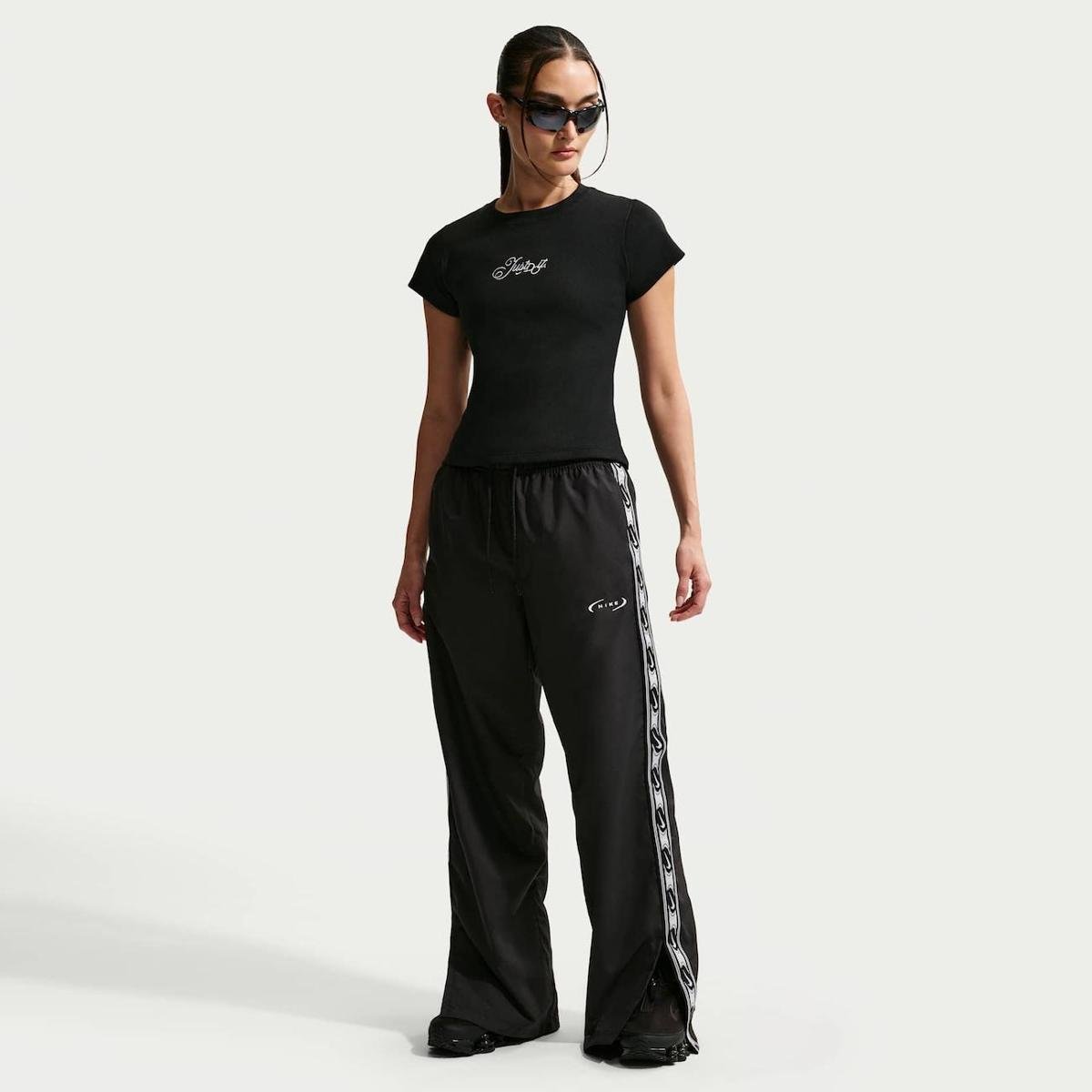 Calça Nike Sportswear Woven Feminina