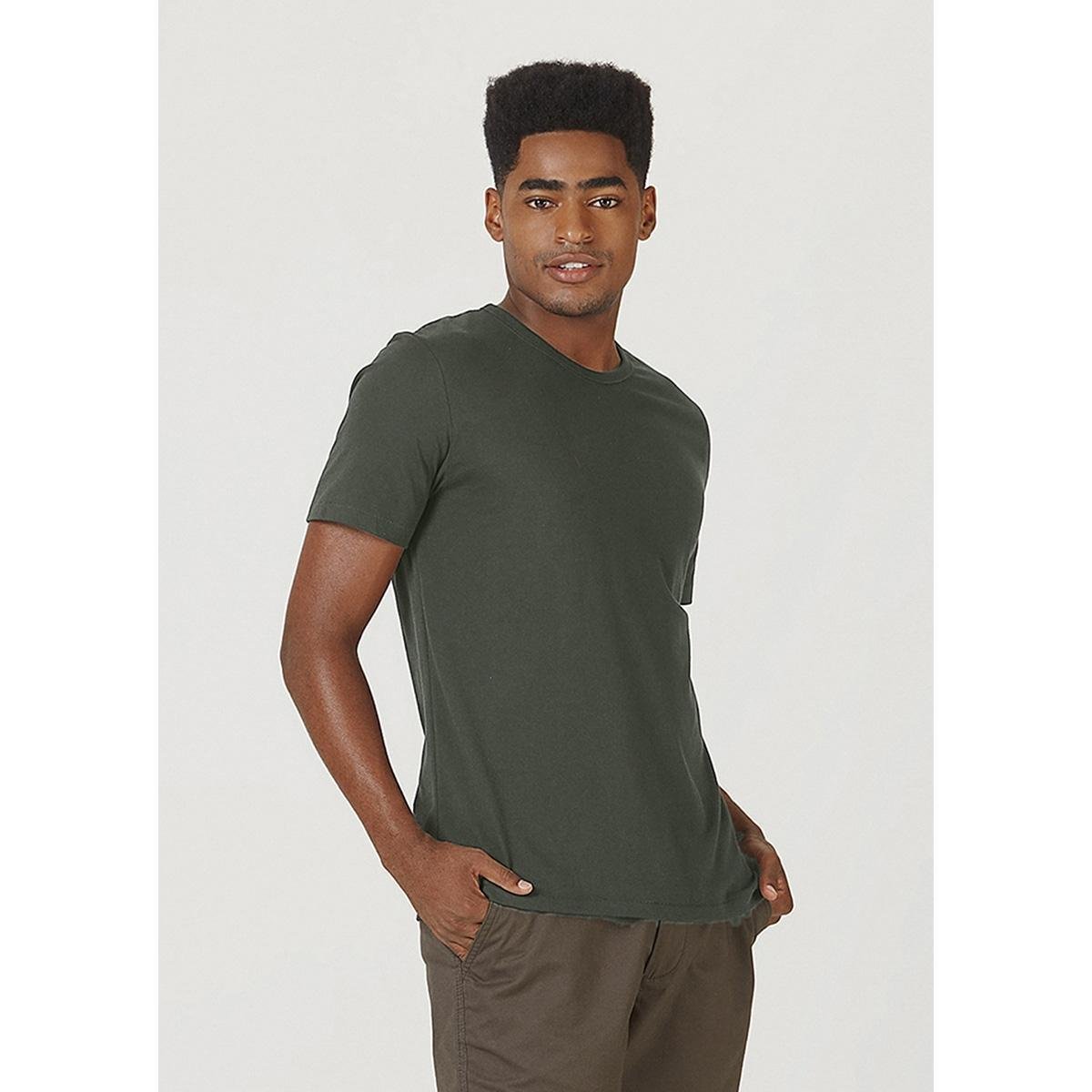 Camiseta Básica Hering Slim Mangas Curtas Masculina
