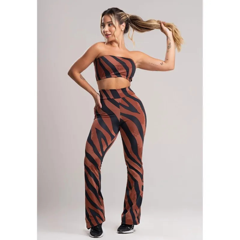 Conjunto Calça Flare Feminina e Top Tomara que Caia Estampado Mvb Modas