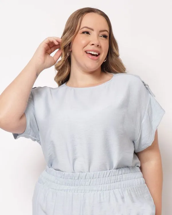 Blusa Plus Size Feminina Berry & Co. com Aviamento Manga Curta Azul G3
