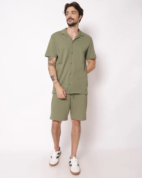 Bermuda Masculina Reta Texturizada com Bolsos Verde M